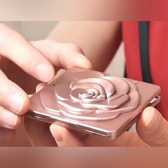 Metallic mirror compact- double sided. New!!! Choose Rose or champagne! - Picture 5 of 10